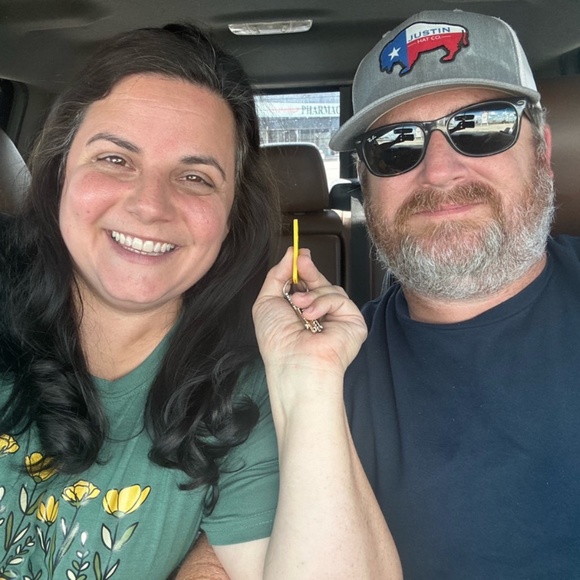 Meet your Posher, Dana - Picture 3 of 3